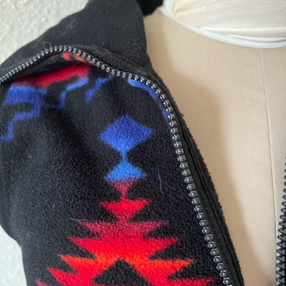 Fleece Vest - Picture 2 of 4
